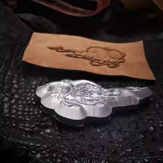 3D Kürbisförmige Lederprägungs – Leatherwork Flowers Bewertung und Preis