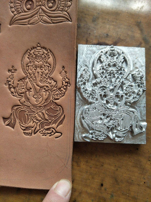 3D Kürbisförmige Lederprägungs – Leatherwork Flowers Bewertung und Preis