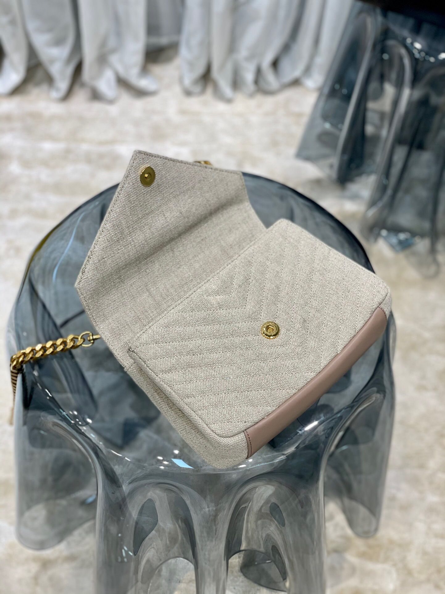 Minimalistische Designer-Handt – Leatherwork Workshop Bewertung und Preis