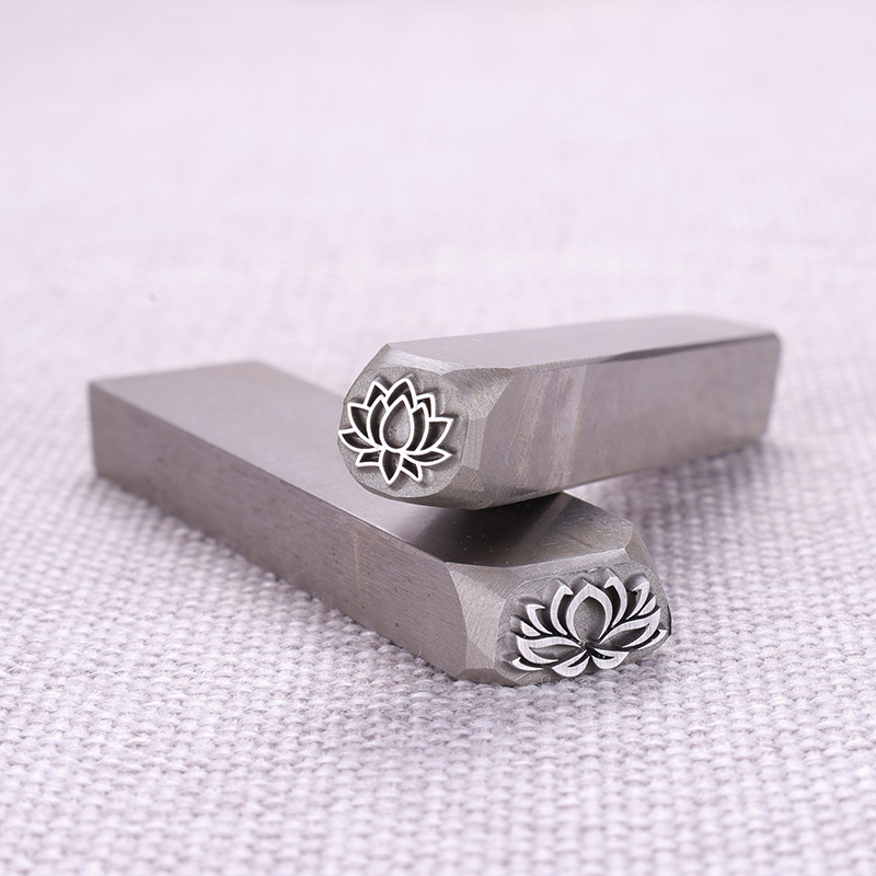 Lotus Blume Design Metall Stem – Leatherwork Flowers Bewertung und Preis
